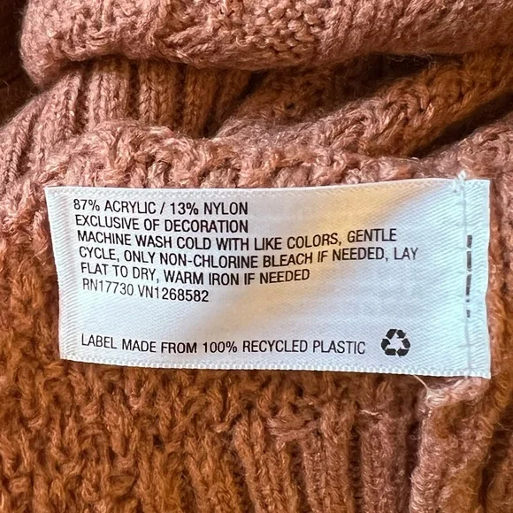 WILD FABLE SWEATER - Picture 11 of 11